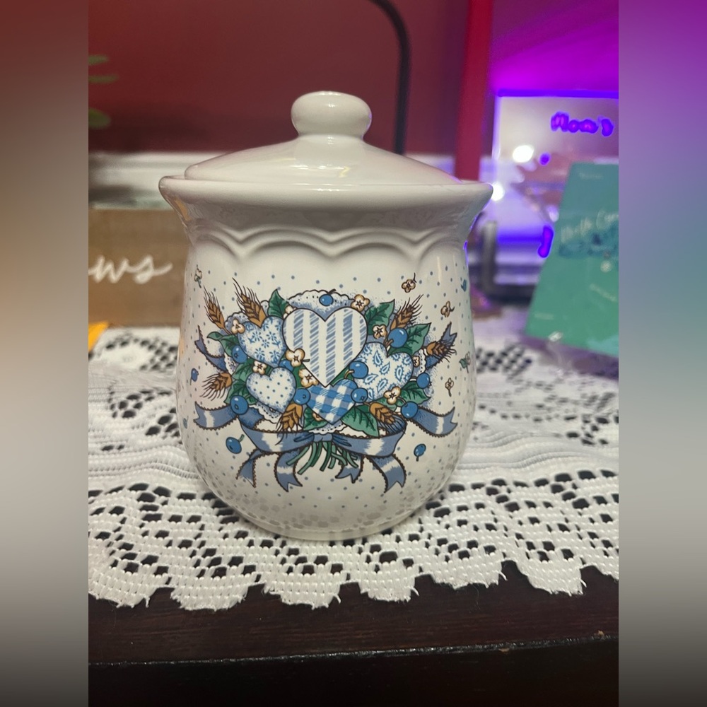 TABLETOPS UNLIMITED Blueberry Hearts Jar / Canister & Lid